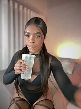 Snapshot of shannol_ryan chatting on 02-13-26, 01:49 shannol ryan online show from 02-13-26, 01:49