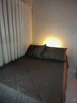 Snapshot of shannol_ryan chatting on 02-15-26, 01:06 shannol ryan online show from 02-15-26, 01:06