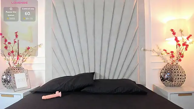 Evaa Martinez online show from 07-19-26, 12:24