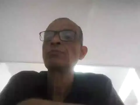 Snapshot of jrfm14 chatting on 06-07-26, 04:12 jrfm14 online show from 06-07-26, 04:12