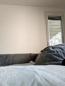 Viola sweet honey online show from 04-17-26, 08:06