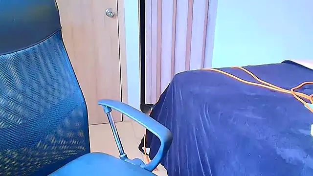 sara2520 online show from 03-01-26, 06:41