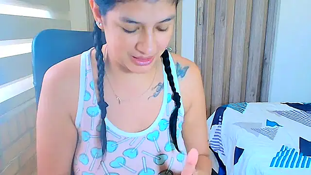sara2520 online show from 03-24-26, 05:46
