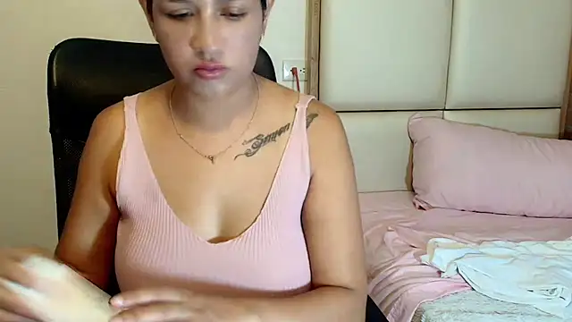 sara2520 online show from 05-01-26, 11:10