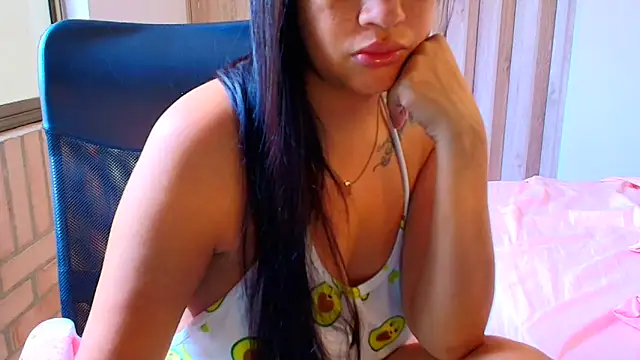 sara2520 online show from 12-14-25, 07:41