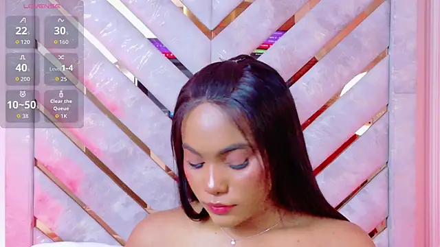 Sara Boom online show from 01-07-26, 01:38