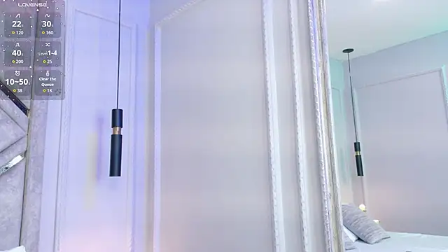 Sara Boom online show from 10-21-25, 01:43