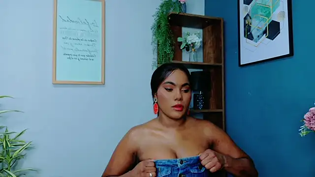 Sara Boom online show from 01-12-26, 03:19