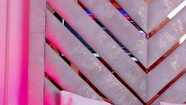 Sara Boom online show from 01-10-26, 01:50