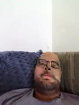 Snapshot of Gian7070 chatting on 01-17-26, 09:35 Gian7070 online show from 01-17-26, 09:35