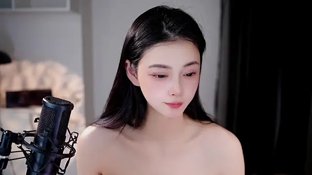 Snapshot of Ocean--Lili chatting on 06-15-26, 02:17 Ocean--Lili online show from 06-15-26, 02:17