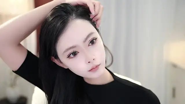 Ocean--Lili online show from 09-14-25, 02:06