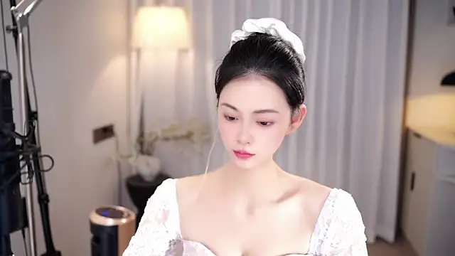 Ocean--Lili online show from 01-05-26, 05:27