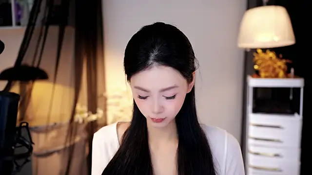 Ocean--Lili online show from 04-25-26, 02:14