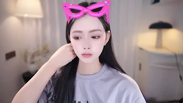 Ocean--Lili online show from 10-29-25, 06:34