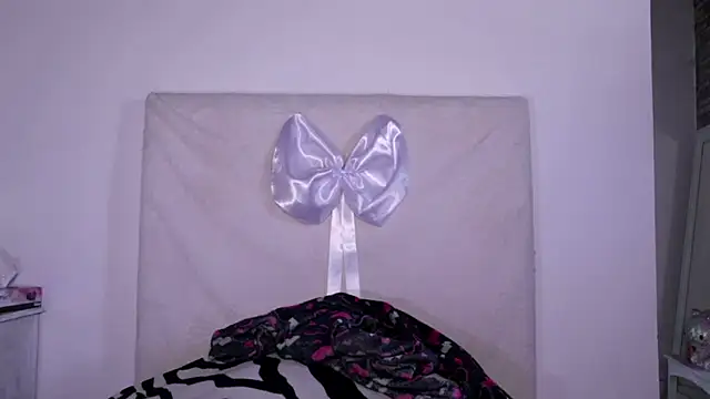 Angelas dream online show from 12-17-25, 06:35