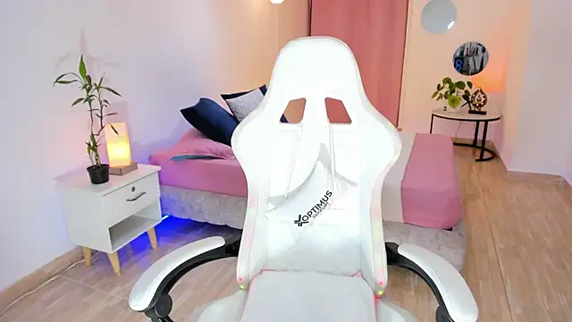 carleee winter online show from 03-20-26, 03:07