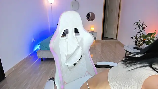 carleee winter online show from 04-15-26, 01:33