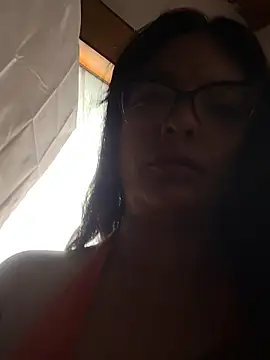 Snapshot of ZaraHoney chatting on 10-10-25, 05:03 ZaraHoney online show from 10-10-25, 05:03