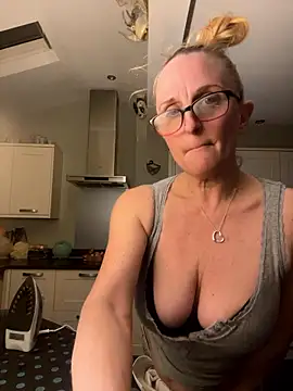 Snapshot of Alzibar337136_ chatting on 01-11-26, 08:27 Alzibar337136 online show from 01-11-26, 08:27