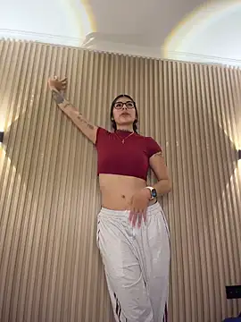 Snapshot of Sarasanders_4 chatting on 02-20-26, 03:36 Sarasanders 4 online show from 02-20-26, 03:36