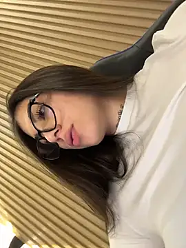 Sarasanders 4 online show from 11-26-25, 12:10