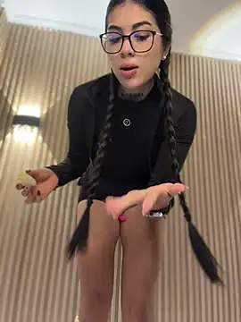 Sarasanders 4 online show from 01-10-26, 04:52