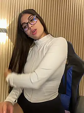 Sarasanders 4 online show from 11-12-25, 02:48