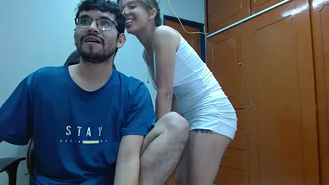 Snapshot of Isaandysex2428 chatting on 02-18-25, 01:10 Isaandysex2428 online show from 02-18-25, 01:10