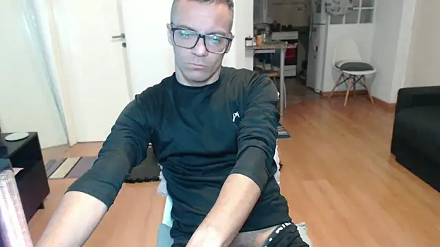 guachin hunk online show from 05-04-26, 05:22