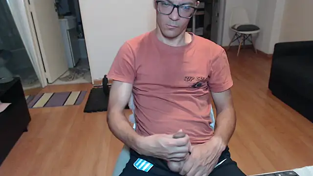 guachin hunk online show from 05-19-26, 03:57