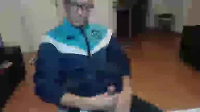 guachin hunk online show from 05-30-26, 04:19