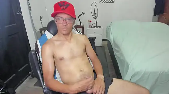 Snapshot of guachin_hunk chatting on 01-18-25, 05:59 guachin hunk online show from 01-18-25, 05:59