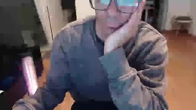 guachin hunk online show from 05-23-26, 06:40