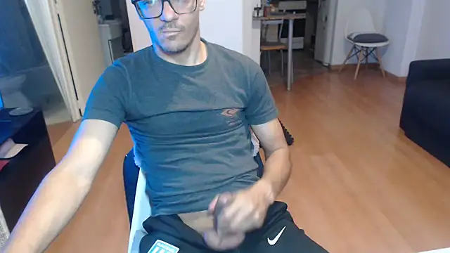 guachin hunk online show from 05-28-26, 12:40