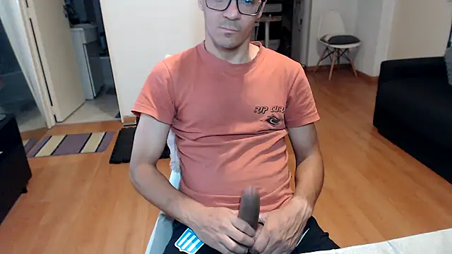 guachin hunk online show from 05-17-26, 10:32