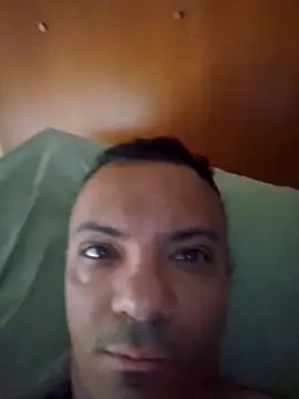 guachin hunk online show from 02-15-26, 02:49