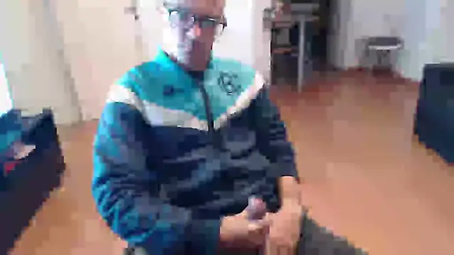 guachin hunk online show from 05-24-26, 08:20