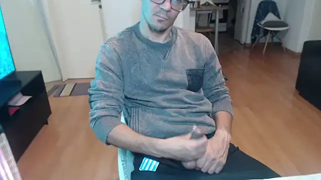 guachin hunk online show from 06-03-26, 02:12