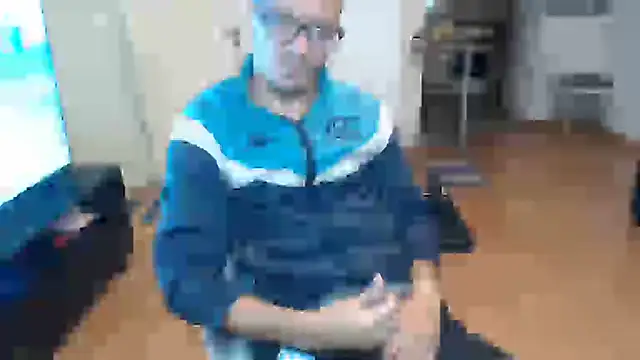 guachin hunk online show from 06-05-26, 06:57