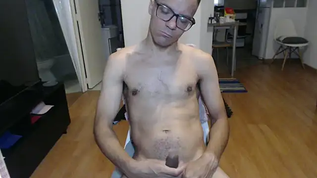 guachin hunk online show from 05-15-26, 02:26