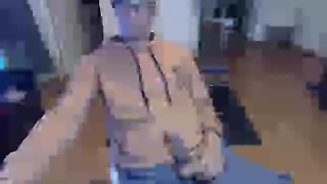 Snapshot of guachin_hunk chatting on 09-30-25, 02:56 guachin hunk online show from 09-30-25, 02:56