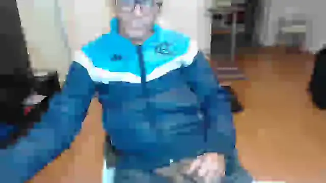 guachin hunk online show from 07-13-26, 04:34