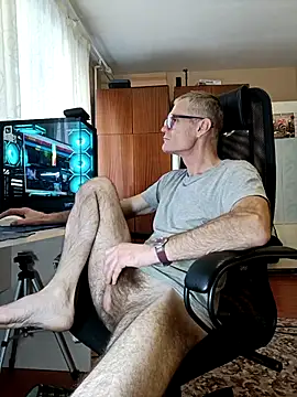 Snapshot of sergeysas chatting on 10-12-25, 03:41 sergeysas online show from 10-12-25, 03:41