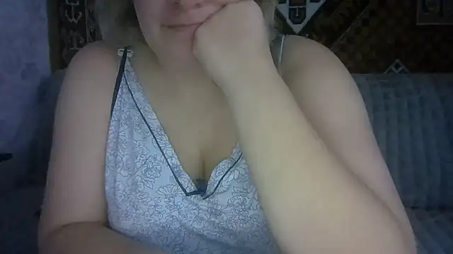 Diana Britt online show from 10-21-25, 05:07