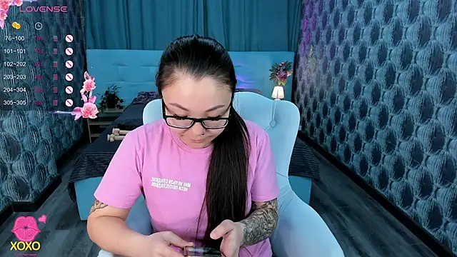 Snapshot of gentle_muse chatting on 03-01-25, 12:50 gentle muse online show from 03-01-25, 12:50