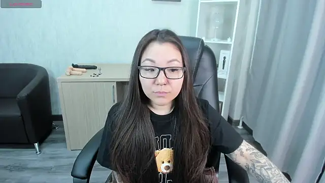 Snapshot of gentle_muse chatting on 02-27-25, 11:59 gentle muse online show from 02-27-25, 11:59