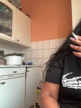 Madsion23 online show from 10-17-25, 09:34