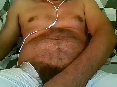 Snapshot of bbccol1 chatting on 10-29-25, 07:35 bbccol1 online show from 10-29-25, 07:35