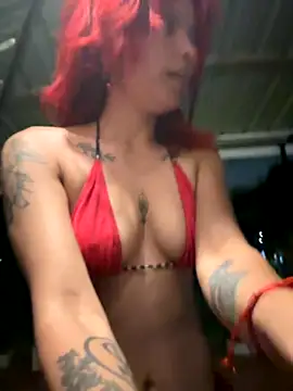 Snapshot of dinamita_Blair chatting on 10-17-25, 01:20 dinamita Blair online show from 10-17-25, 01:20